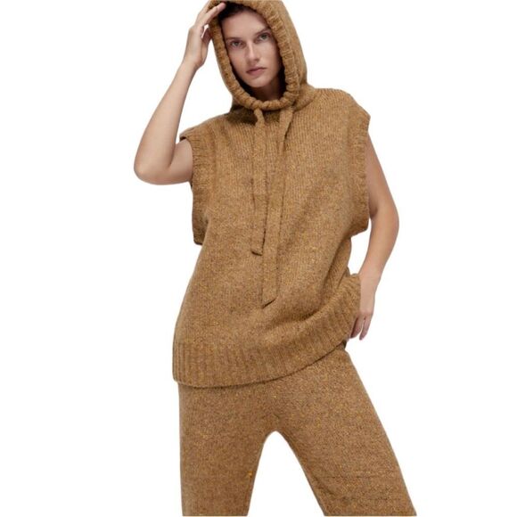 (SOLD) ZARA Sleeveless Hooded Oversized Chunky Knit Sweater Brown Tan M - Picture 7 of 10